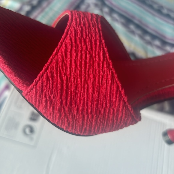 Never Worn Fashionable Red Mule Stiletto Heels - Picture 4 of 7